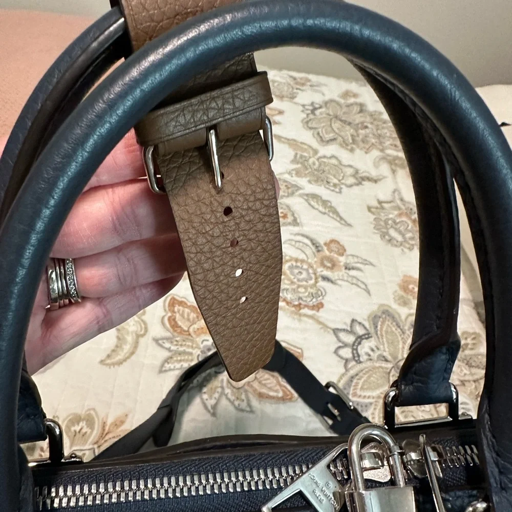 Louis Vuitton Armand Briefcase Mm Taurillon Leather Marine Blue